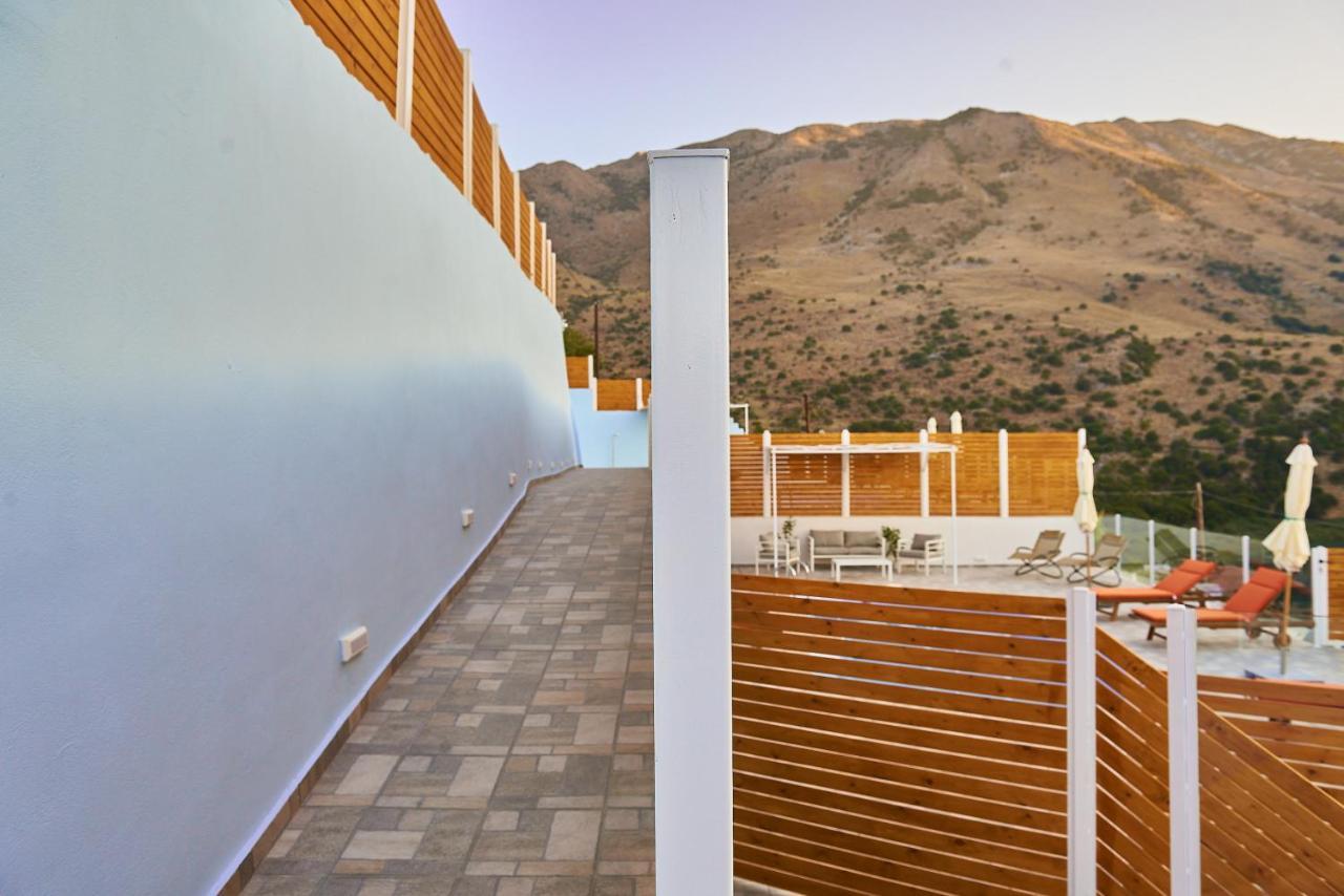 Lake View Suites Kavallos  Exterior photo