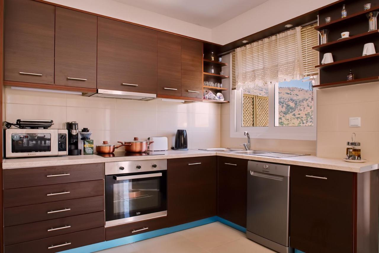 Lake View Suites Kavallos  Exterior photo