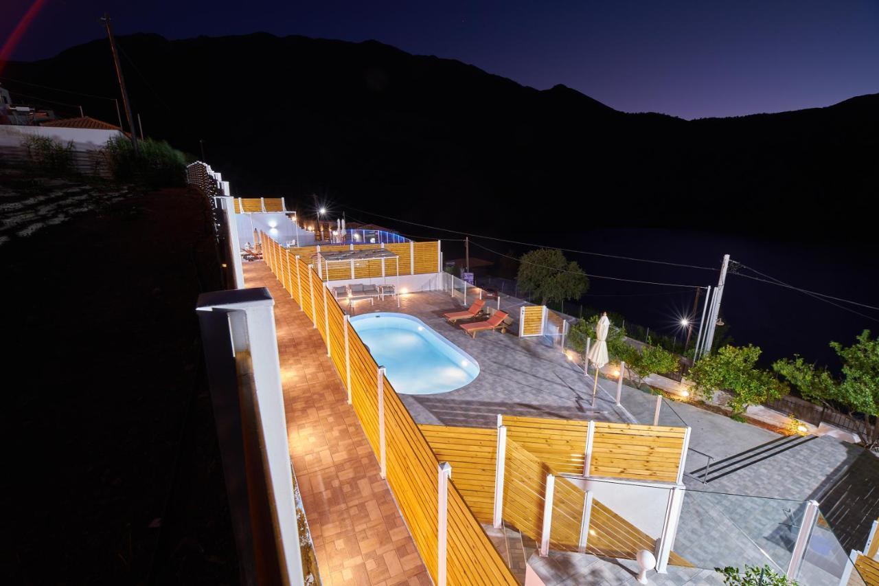 Lake View Suites Kavallos  Exterior photo