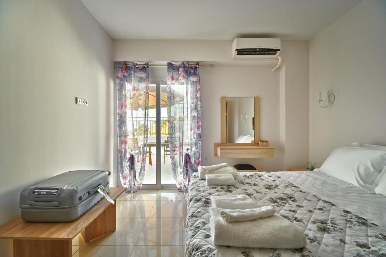 Lake View Suites Kavallos  Exterior photo