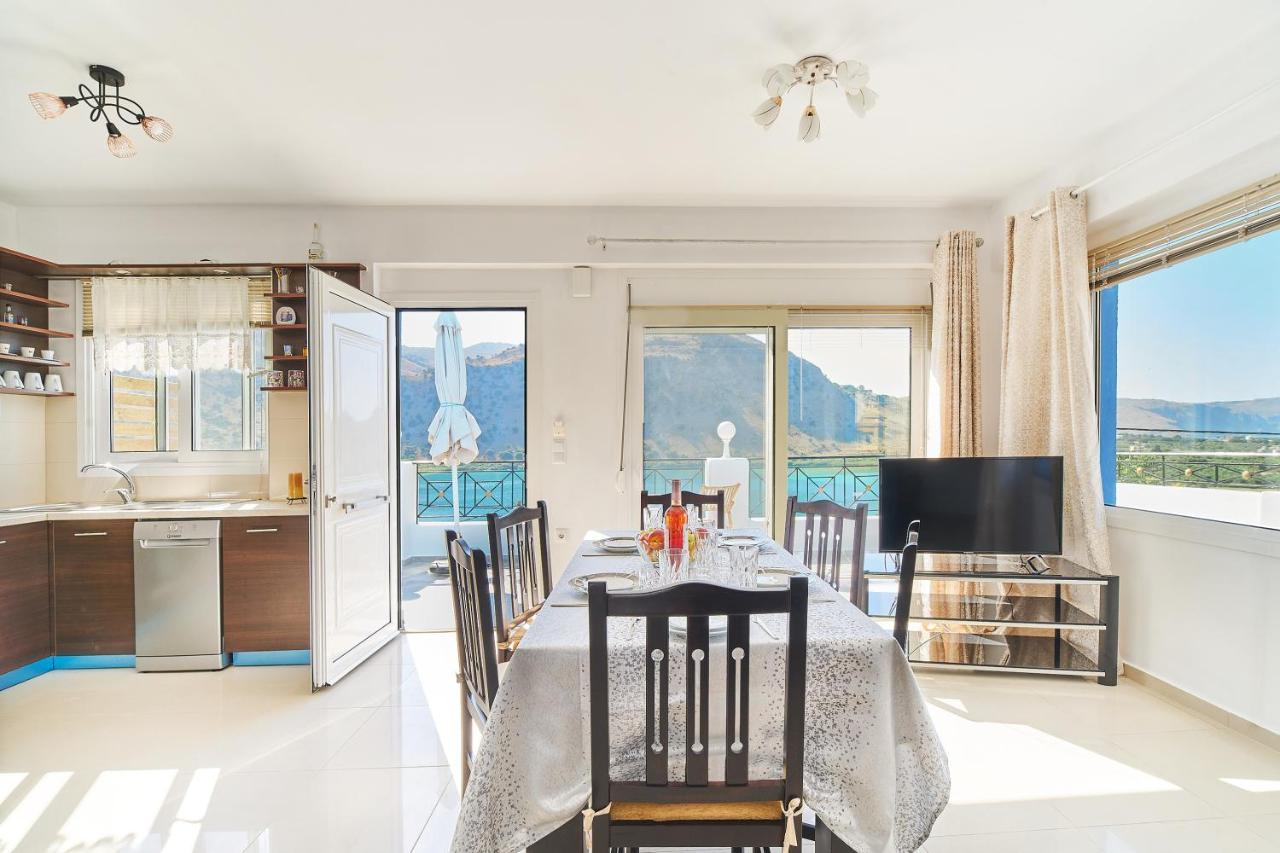 Lake View Suites Kavallos  Exterior photo